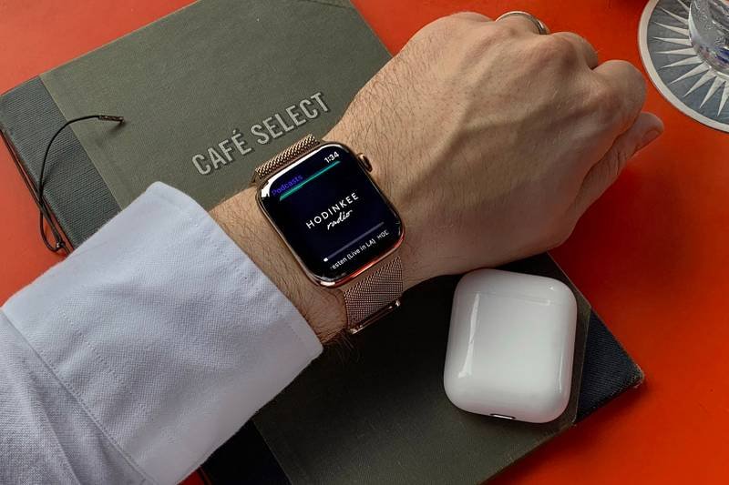 apple-watch-series-4-gold