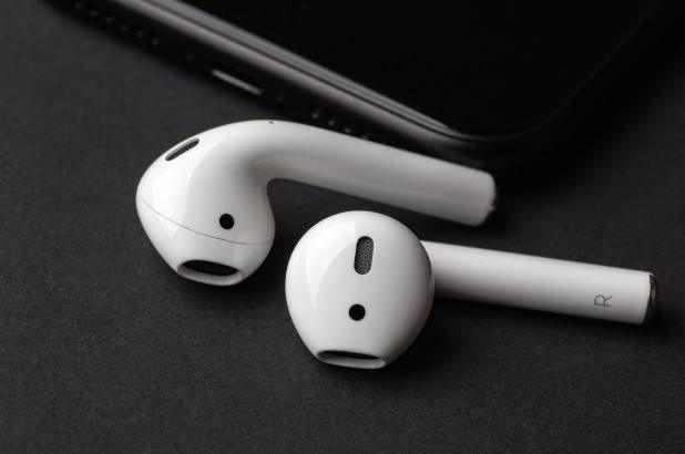 Apple AirPods 3 and Headphones