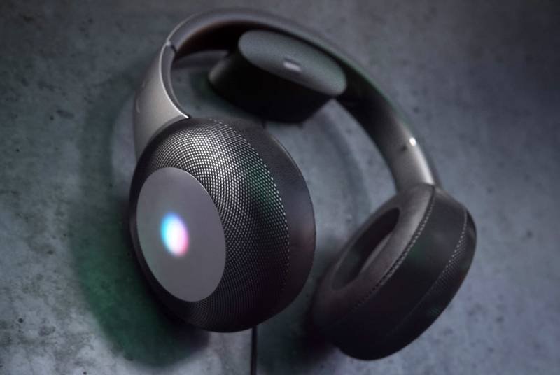 apple-headphones