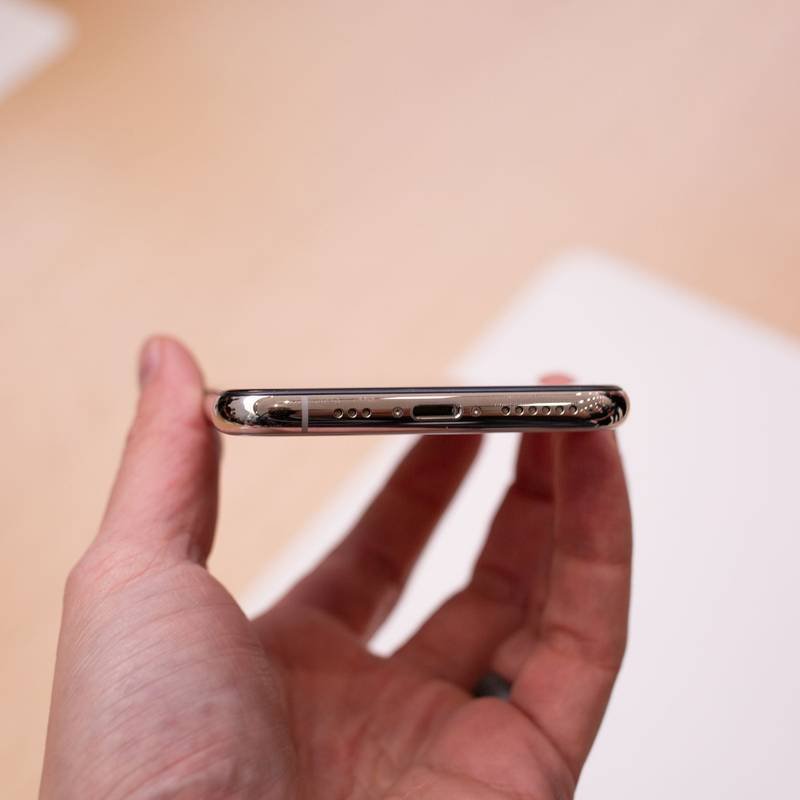 charging-port