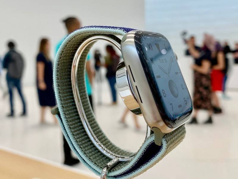 apple-watch-series-5-titanium