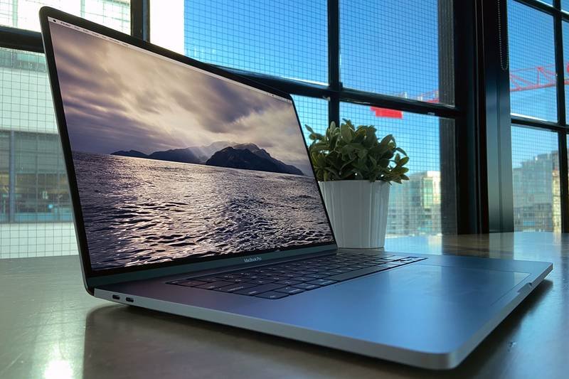 16″ MacBook Pro On Sale For $2099